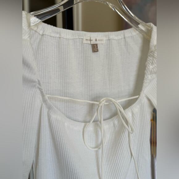 New Backyard Roses Ribbed Long Sleeve Top With Cross Tie Women’s Small White - Picture 3 of 4